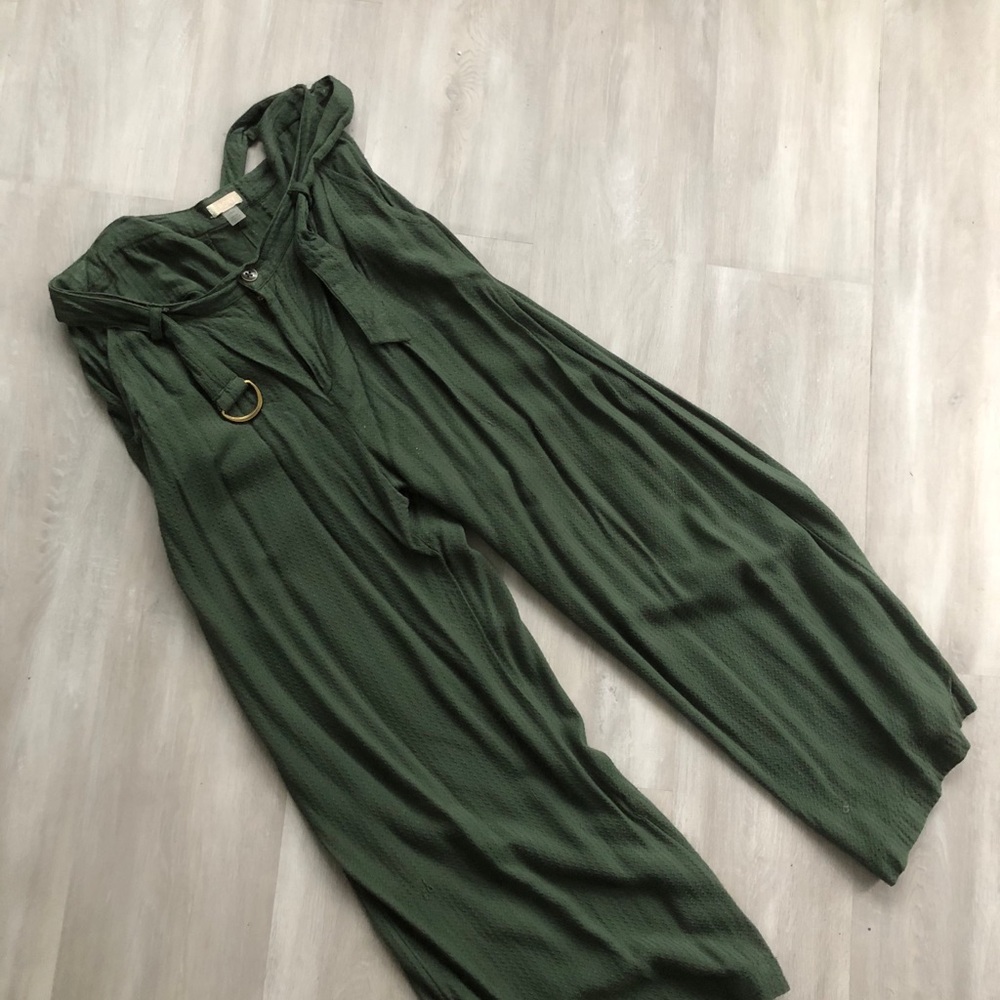 Roxanne Size Large , olive green!